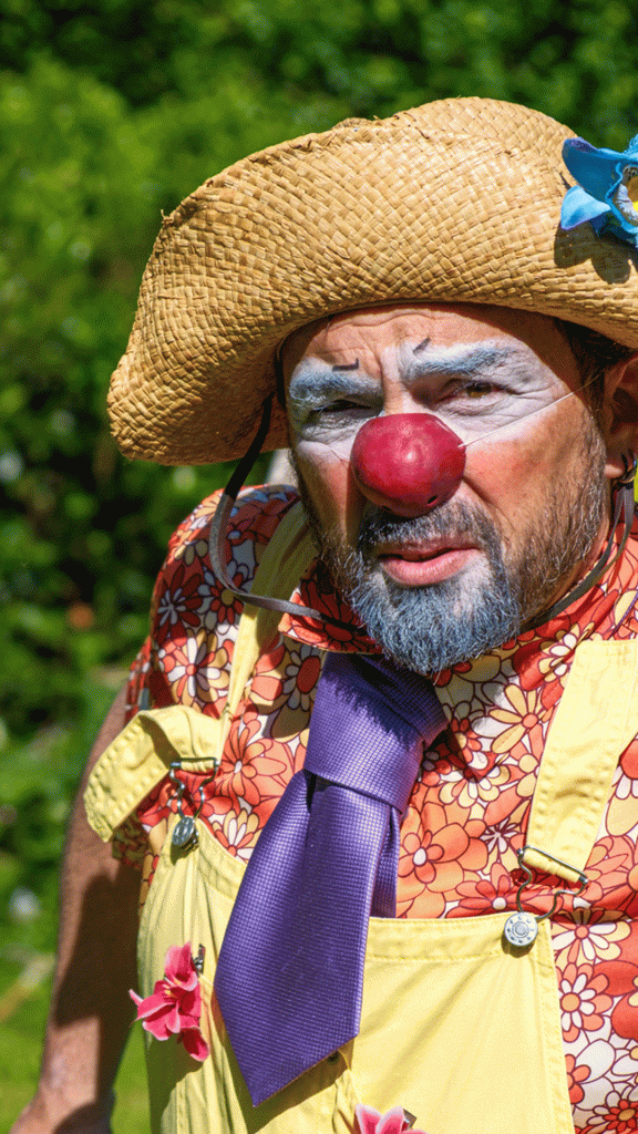 hero clowns enzo mobile