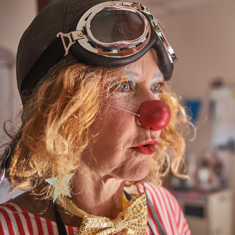 img soleil rouge clowns homepage dolly